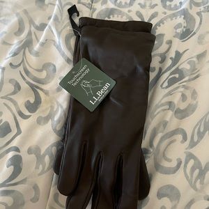 L.L. Bean touchscreen gloves